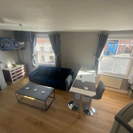 Brady'S Glastonbury Beautiful Pad Great Location! Eksteriør billede