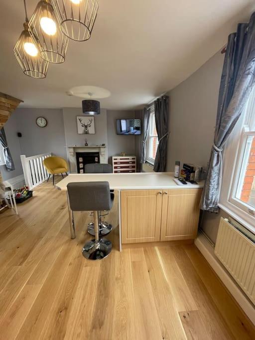 Brady'S Glastonbury Beautiful Pad Great Location! Eksteriør billede