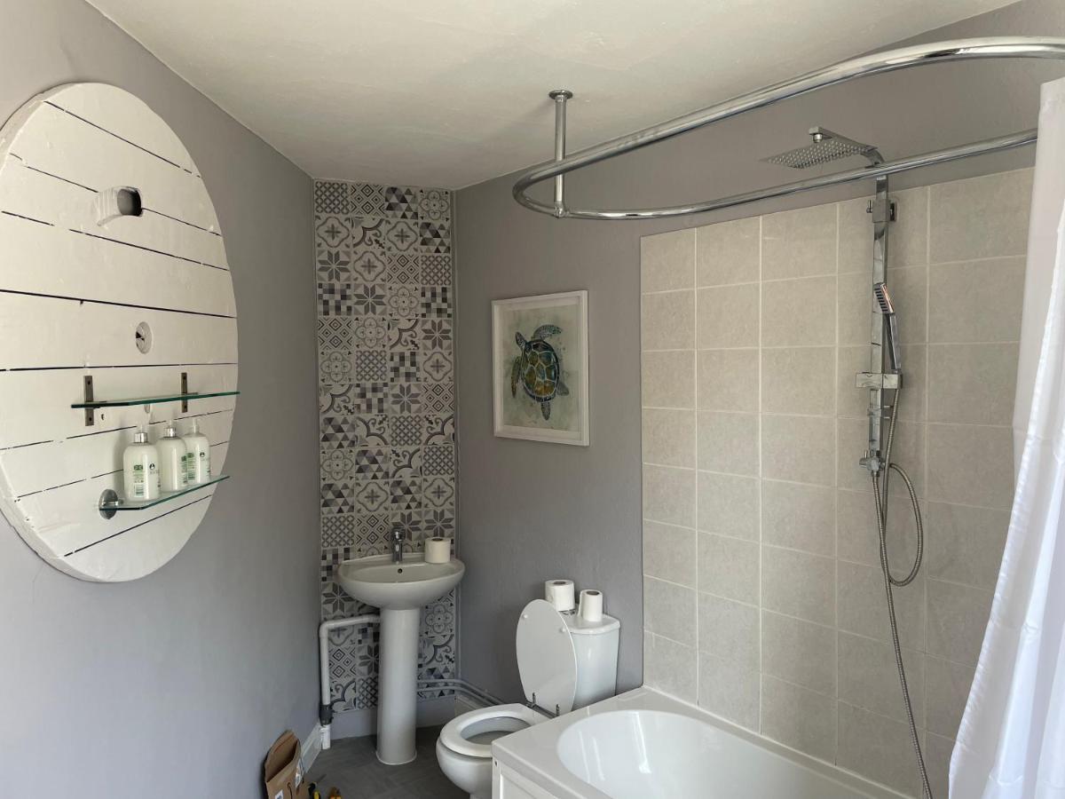 Brady'S Glastonbury Beautiful Pad Great Location! Eksteriør billede