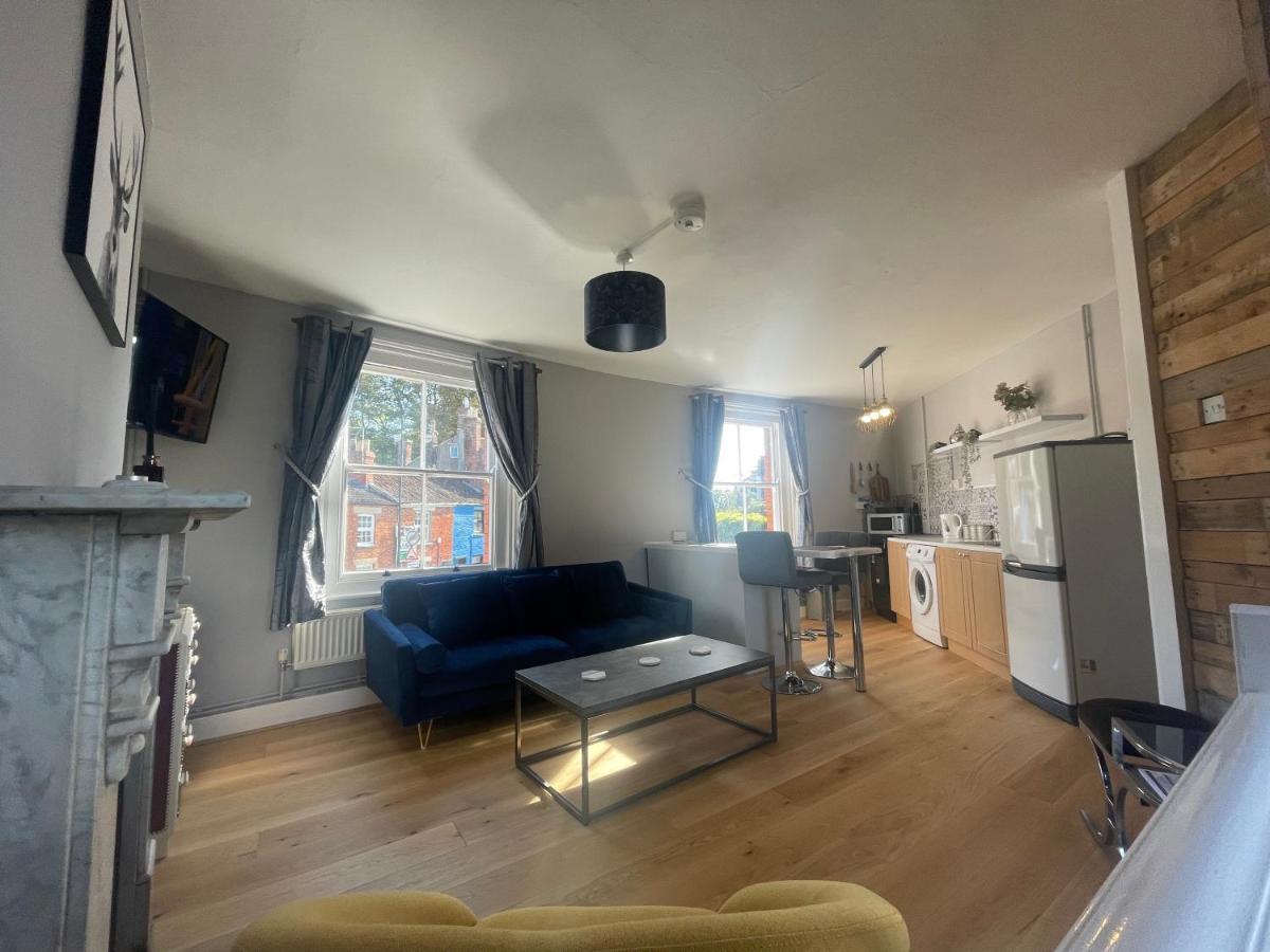 Brady'S Glastonbury Beautiful Pad Great Location! Eksteriør billede